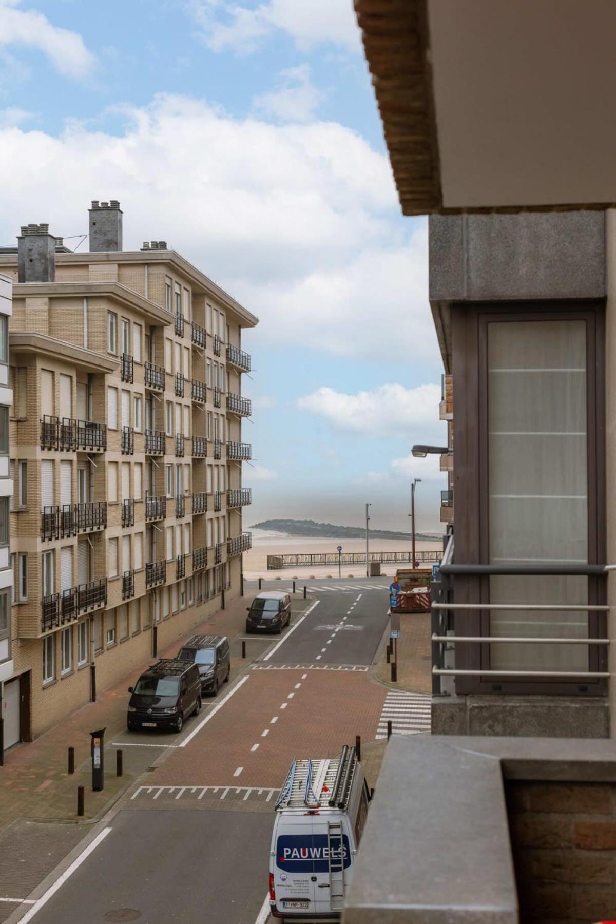 Huswell - Authentic Apartment With Terraces And Parking Knokke-Heist Exterior photo